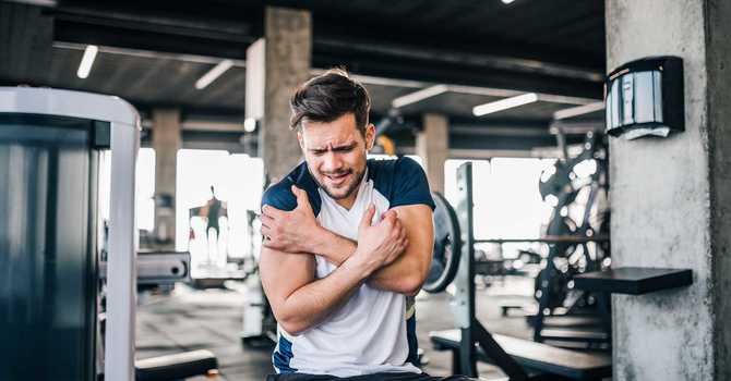 Navigating Shoulder Injuries Caused by Working Out image