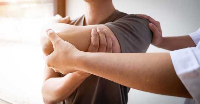 Understanding and Overcoming Rotator Cuff Injuries image